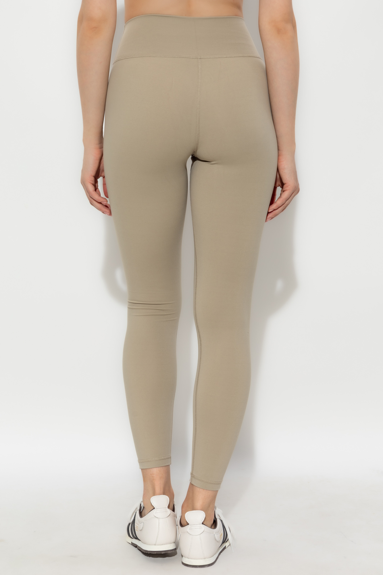 【SPORTY & RICH】 Runner legging SR Runner Legging - Elephant/White – Sporty & Rich